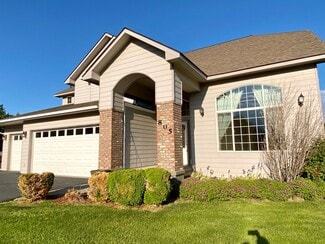 Building Photo - 805 Majesty Heights Dr