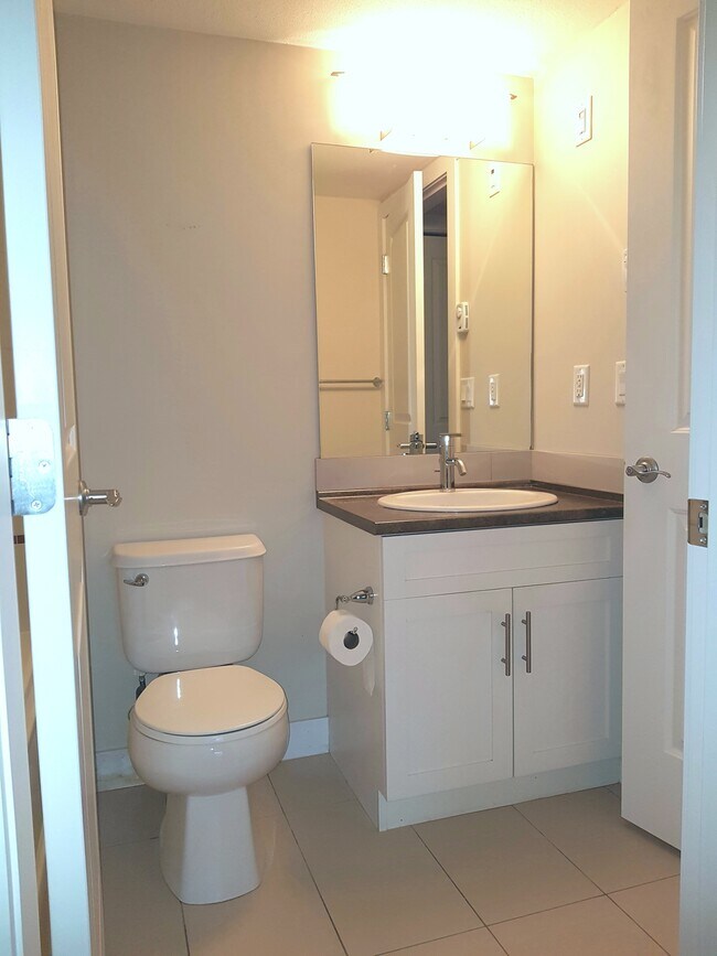 Photo du bâtiment - 46150-46150 Bole Ave