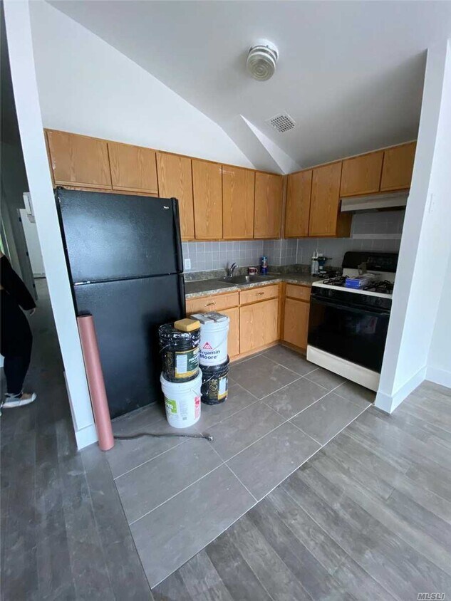 1782 Patterson Ave, The Bronx, NY 10473 House for Rent in The Bronx