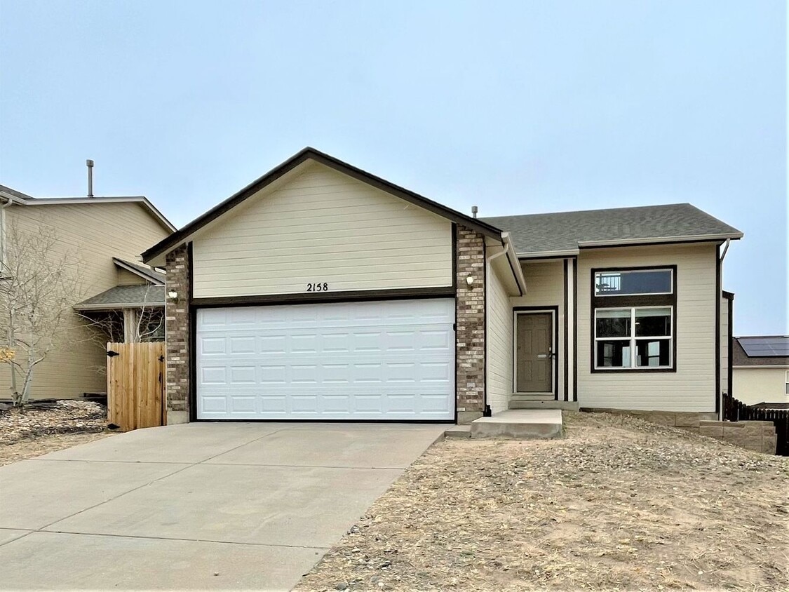 2185 Sage Grouse Ln, Colorado Springs, CO 80951 House Rental in