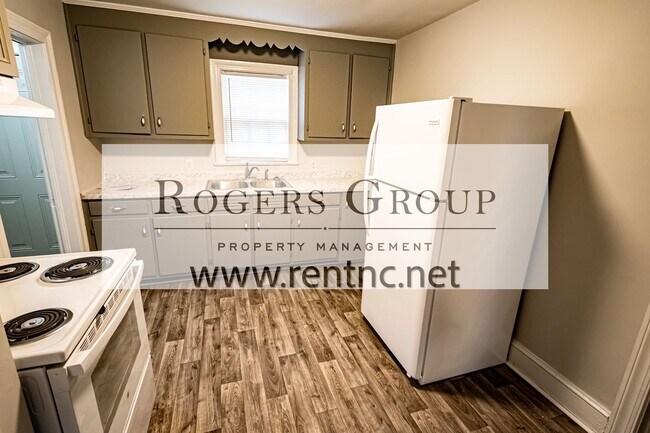 Building Photo - 110 Watson Dr