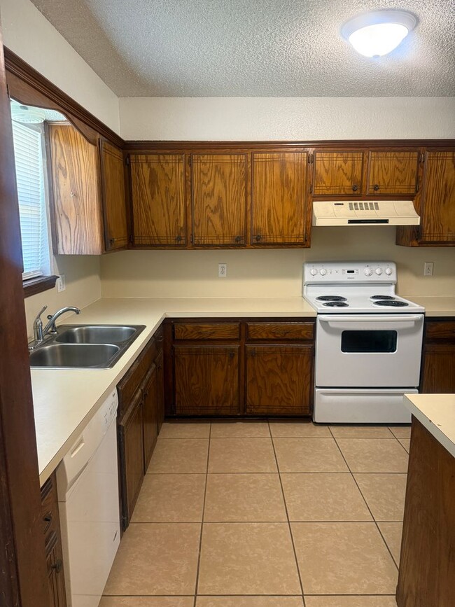 Photo - 1309 Summerton Pl House