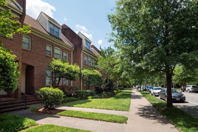 Photo - 1010 Colonial Ave Townhome