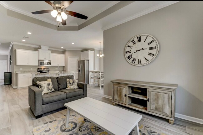 Foto del edificio - 3/2 with Landscaping included !!!