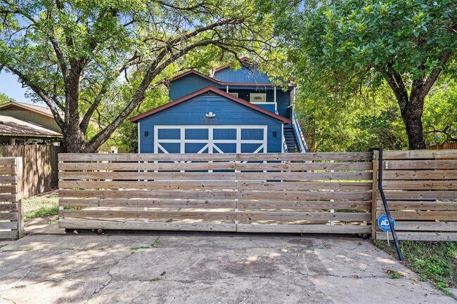 Foto del edificio - 5501 Spring Meadow Rd