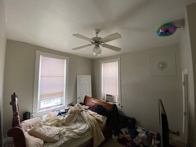 Foto del edificio - 3424 Ruther Ave