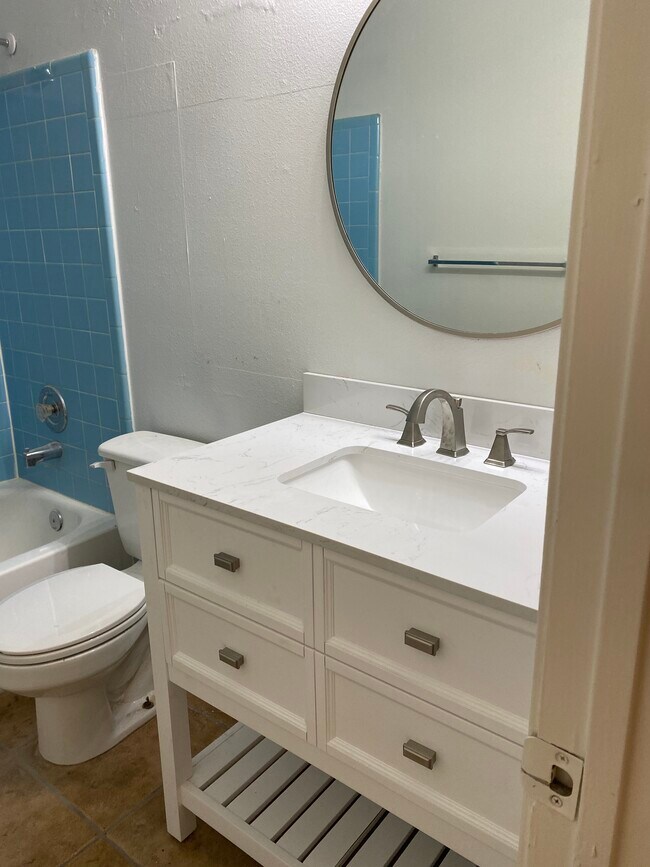Foto del edificio - 7622 Creek Trail St