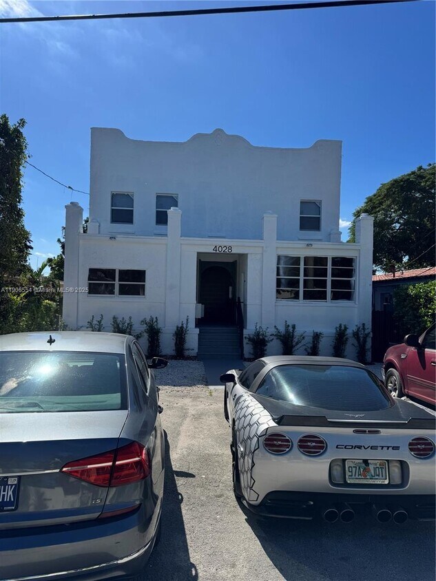 Foto principal - 4028 SW 11th St