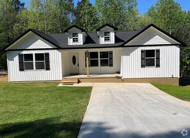 Building Photo - 1590 Needham Dr