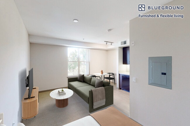 Building Photo - 1001 Harvey Dr