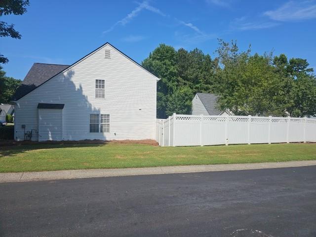 Building Photo - 202 Woodland Way