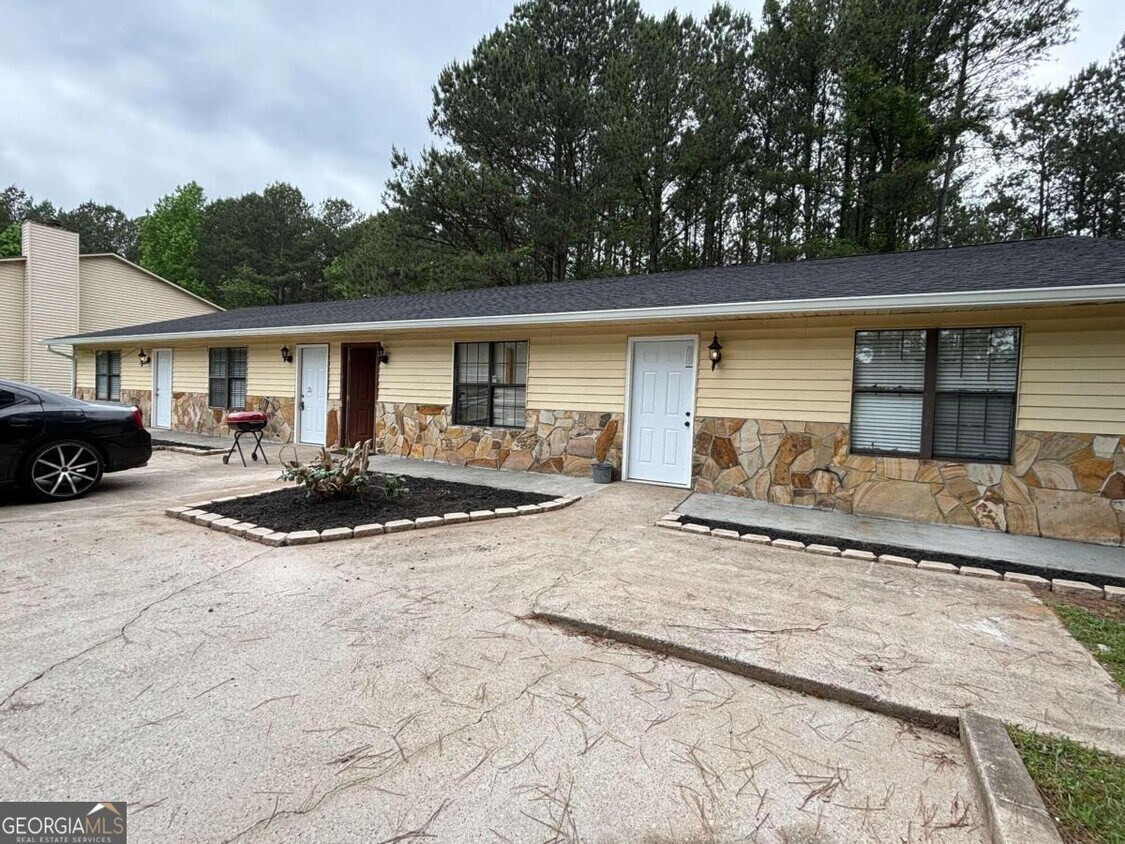 Primary Photo - 1561 Cannonball Ct NW