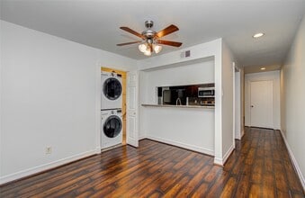 Building Photo - 12633 Memorial Dr