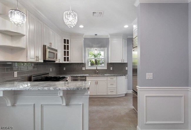 Building Photo - 13 Central Ave