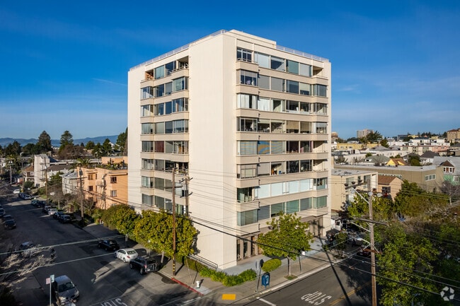 Building Photo - Berkeley Town House
