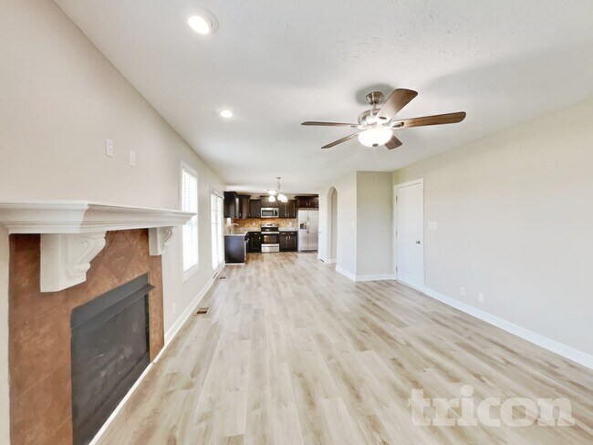 Building Photo - 1287 Eagle's View Dr