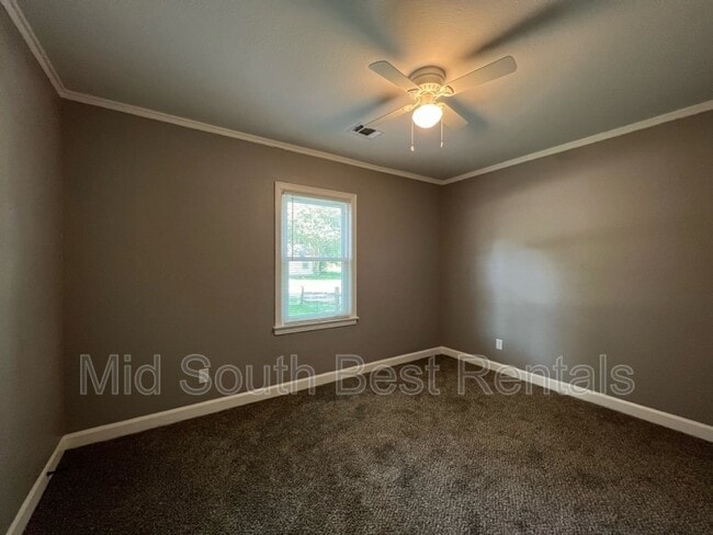 Building Photo - 960 Sumter St