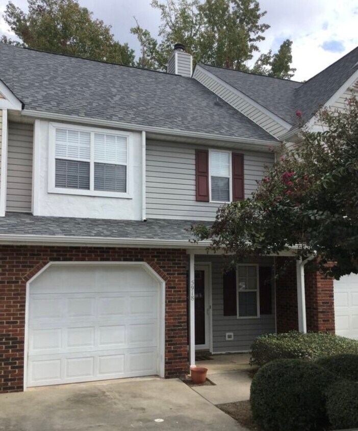 5918 Prescott Ct, Charlotte, NC 28269 Townhome Rentals in Charlotte