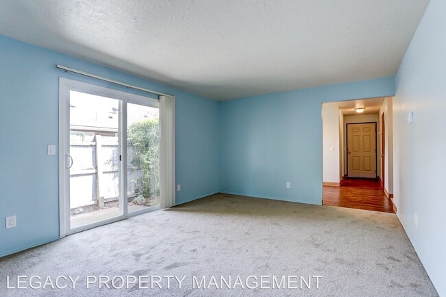 Foto del edificio - 18140 SW Shaw St