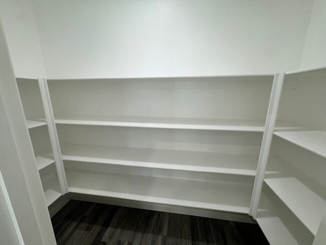 Foto del edificio - Beautiful Solar-Powered 4 Bedroom Home Built in 2021