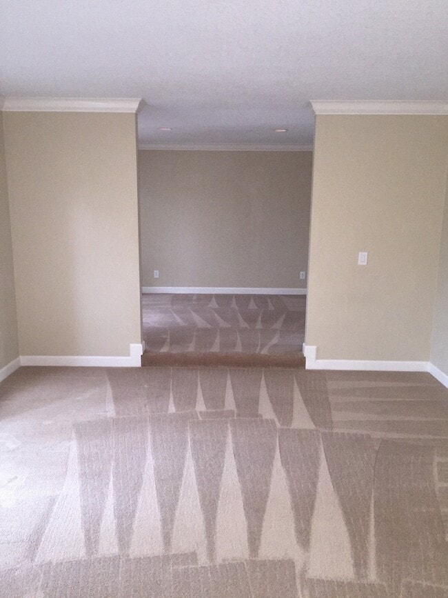 Building Photo - 3 B/R 2.5 BA-Beautiful Home in Nice Yuba City Neighborhood AVAILABLE NOW