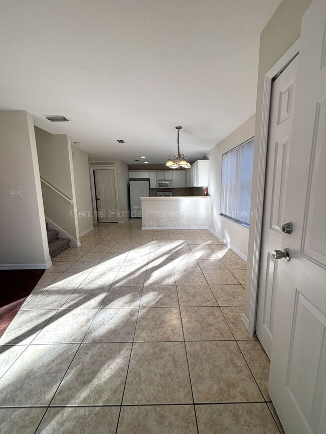 Building Photo - 1064 Park Central Cir