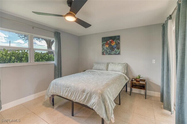 Foto del edificio - 4836 Tudor Dr