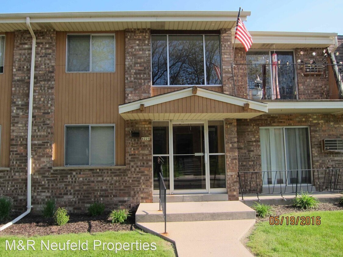 Primary Photo - 4121 W Rivers Edge Cir