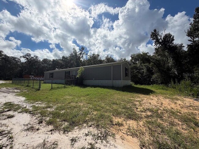 Building Photo - 16456 NE 35th Avenue Rd