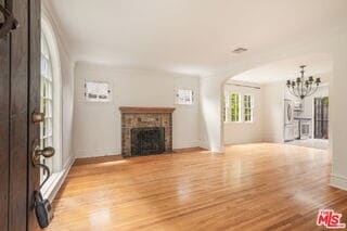 Building Photo - 433 Norwich Dr