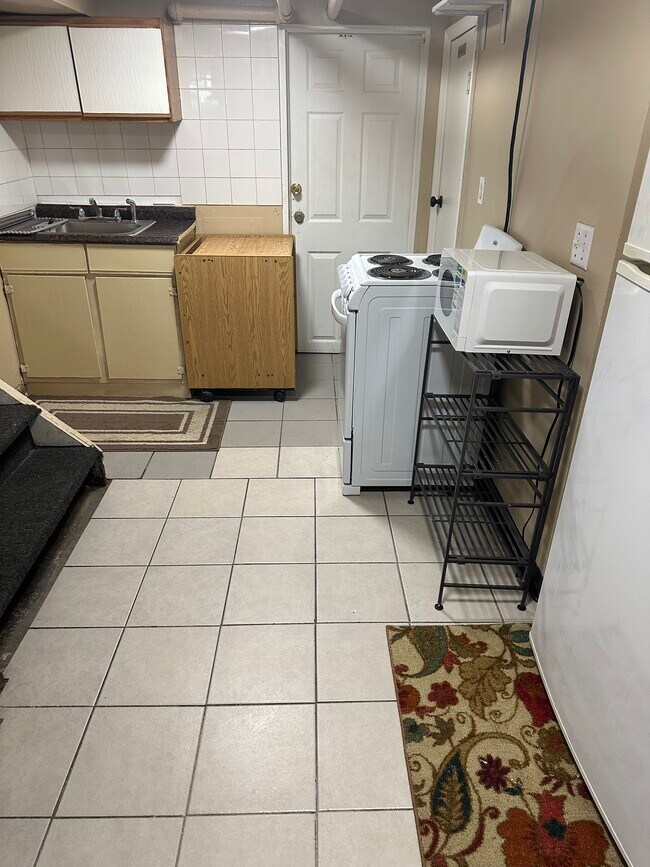 Cocina compartida - 113 W Sidney Ave