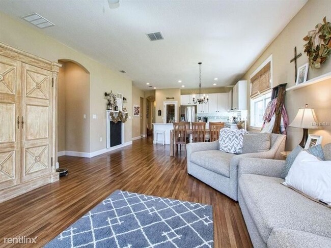 Foto del edificio - 3 br, 2 bath House - 2416 Sabastian Street...