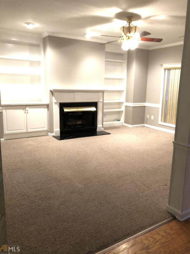 Building Photo - 270 Saddle Ridge Way