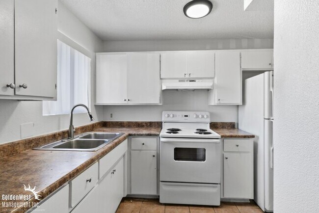 Foto del edificio - Glen Vista Apartments