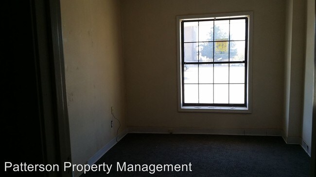 Building Photo - 1 br, 1.5 bath Apartment - 114 The Square