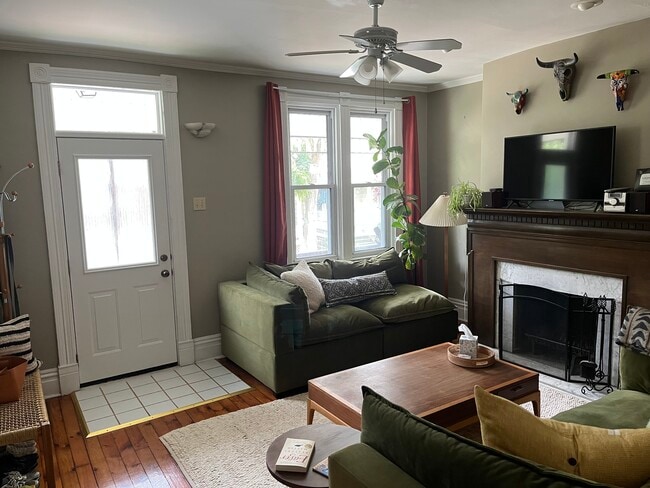 livingroom - 17 5th St
