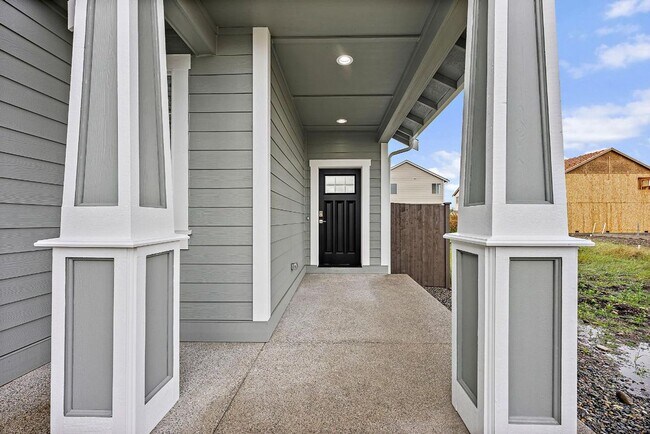 Foto del edificio - Brand New Yelm Rental | 4 Bedroom Home with Office, A/C & Bonus Loft Space!
