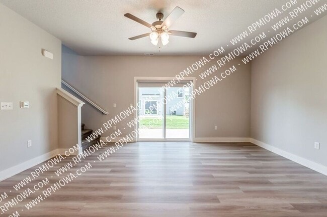 Building Photo - 706 Umbra Pl