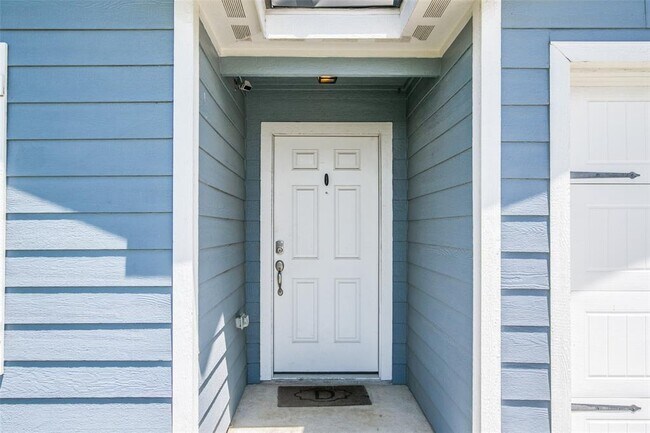 Foto del edificio - 8002 Distant Harbor Rd