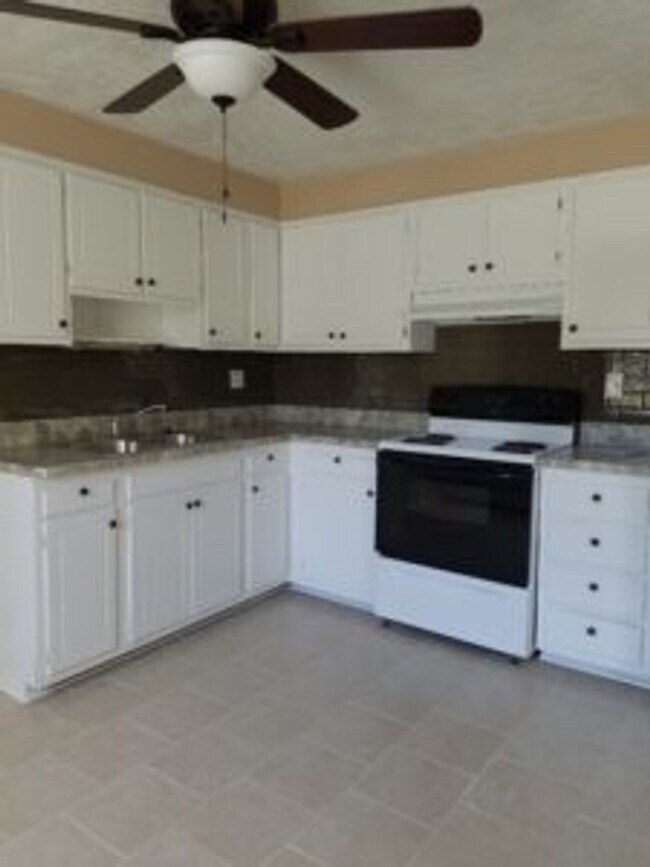 Foto del edificio - 1-Bedroom, 1-Bath