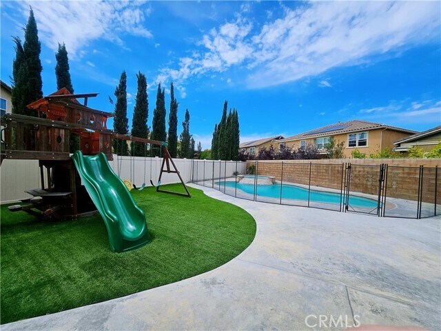 Foto del edificio - 14334 Harvest Valley Ave