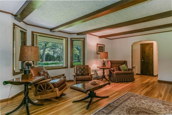 Foto del edificio - 491 Woodbury Rd
