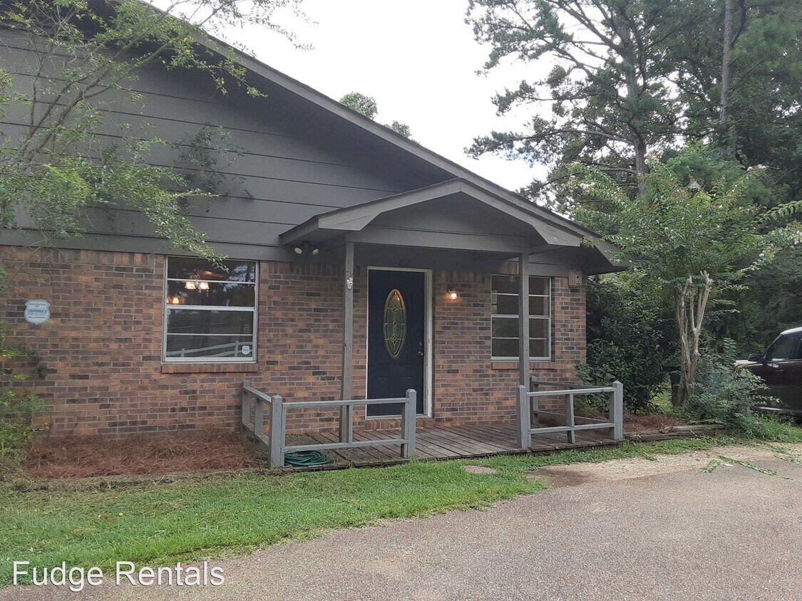 102 Countryview Ln, Oxford, MS 38655 House Rental in Oxford, MS