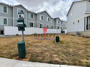 Building Photo - 37 N Wayne Wy