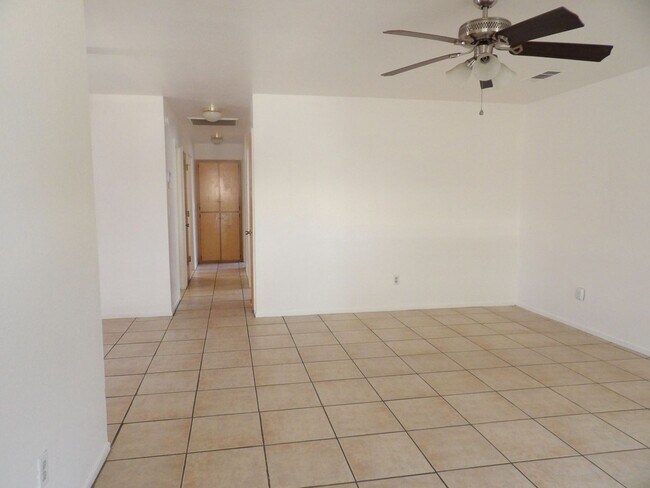Building Photo - Cozy single story home for rent in Goshen
