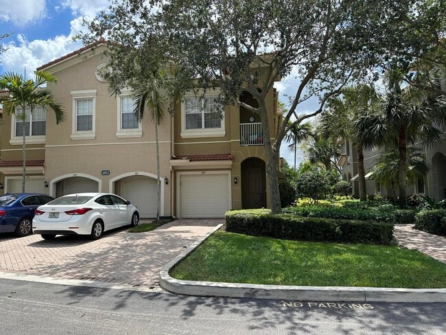 Building Photo - 4951 Bonsai Cir
