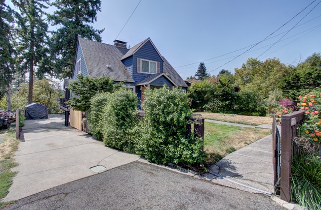 Foto del edificio - 2346 SW 6th Ave