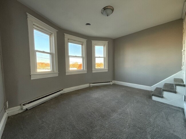 Building Photo - 1309 Linden Ave