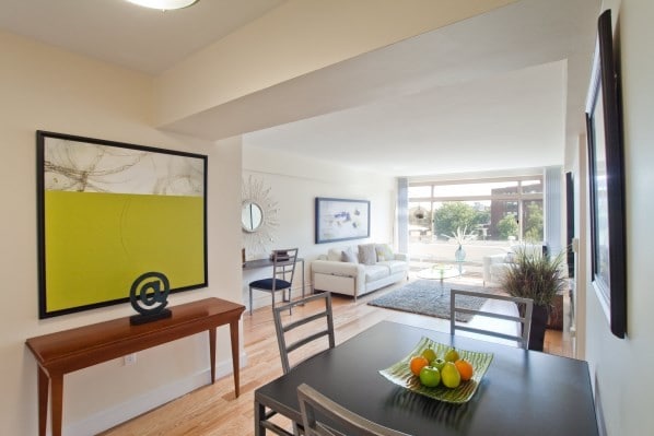 Foto del edificio - 1440 Beacon St