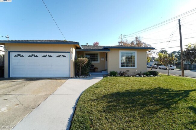 Building Photo - 3 br, 2 bath House - 4796 Portola Dr